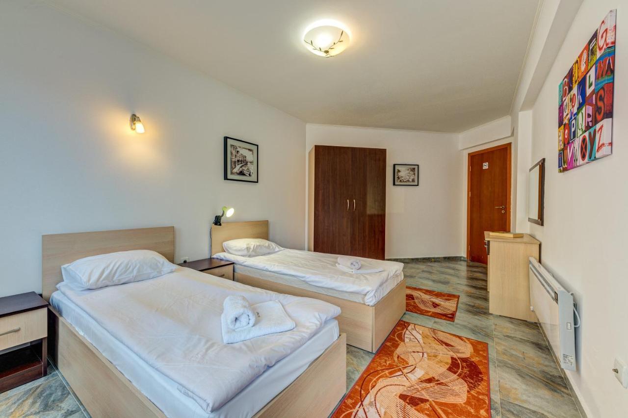 פמפורובו Bright And Spacious 2-Bdr Apartment With Balcony By Flat Mаnager מראה חיצוני תמונה